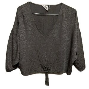 Women’s STYLE RACK Design in L.A. Short Sleeve, V-Neckline Top, Olive Green Med